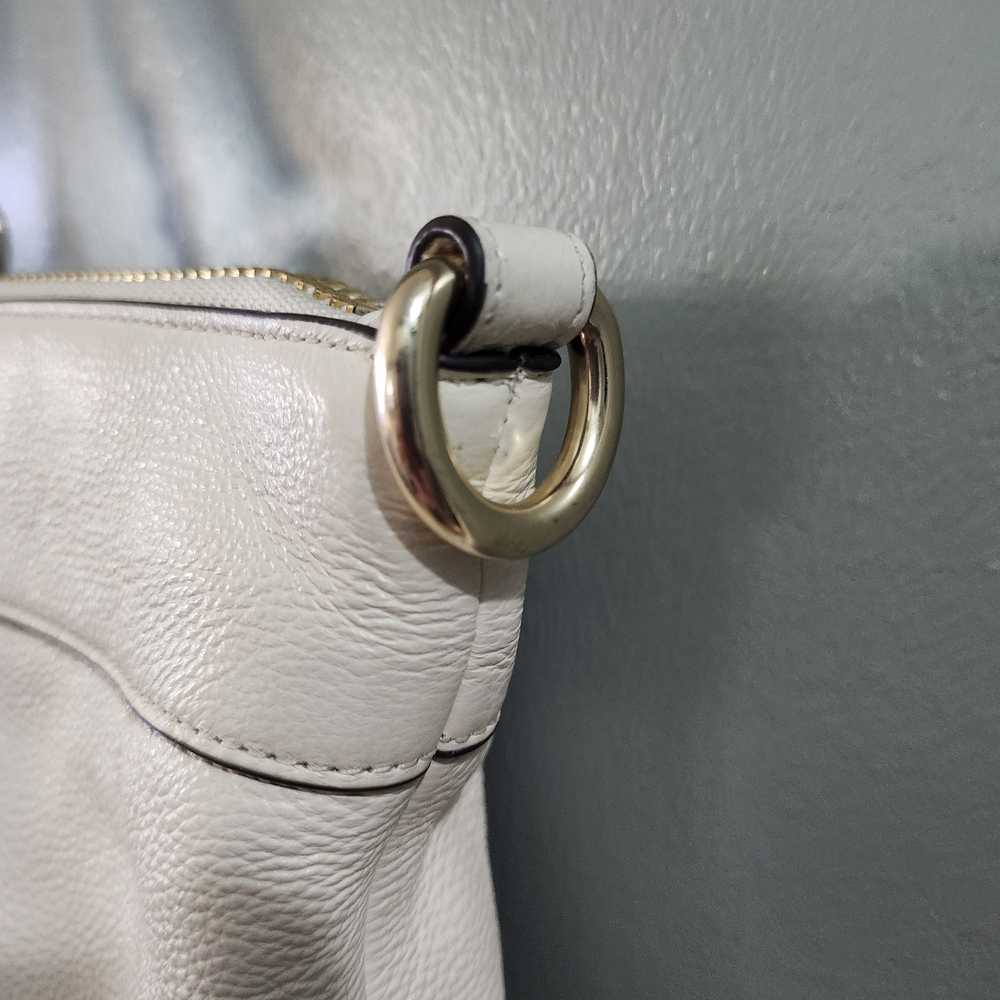 Coach Ivory Leather Tote with Gold Accents - Picture 4 of 15